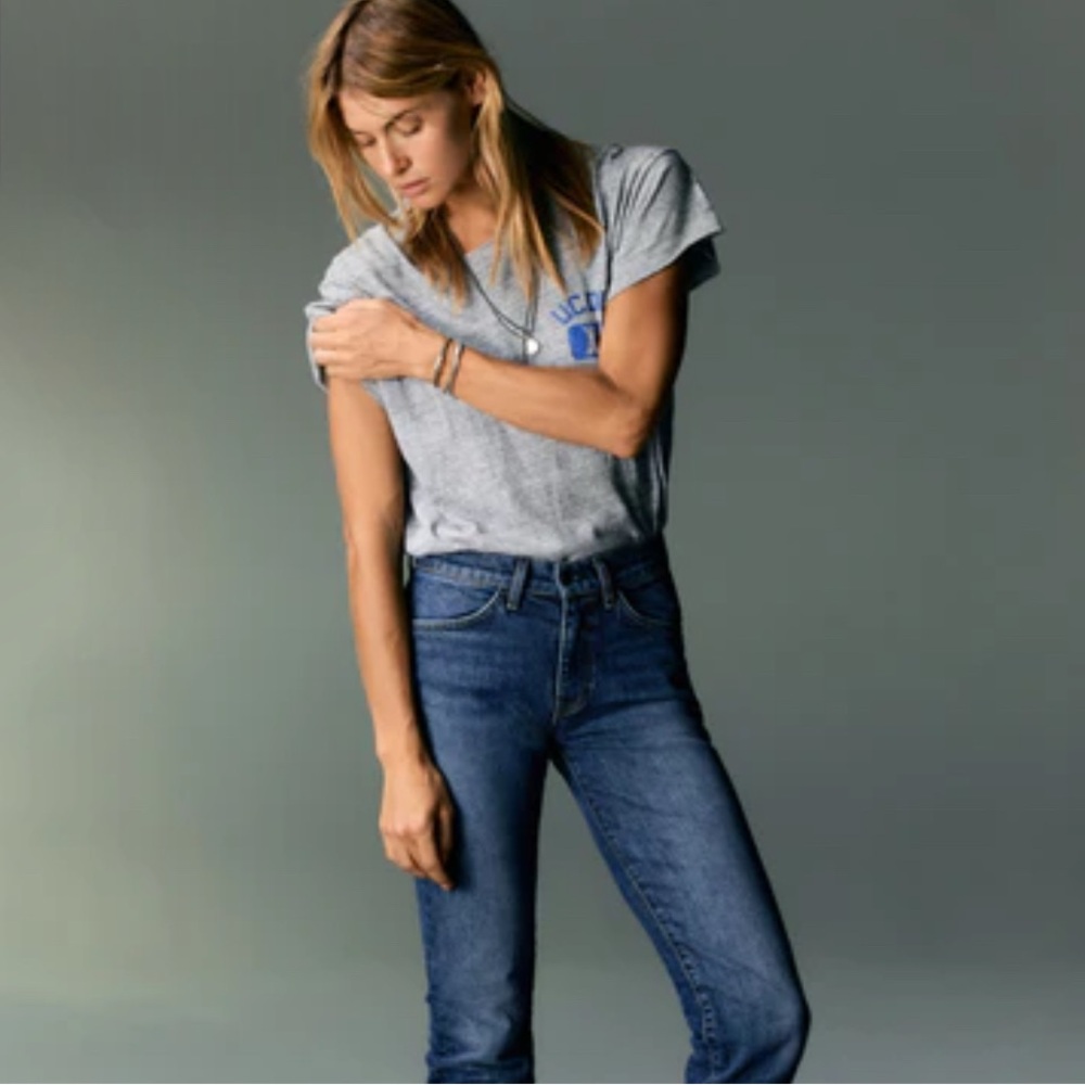 Imogene + Willie

Like new jeans. Size 27R

Retails for $200+

Made in USA